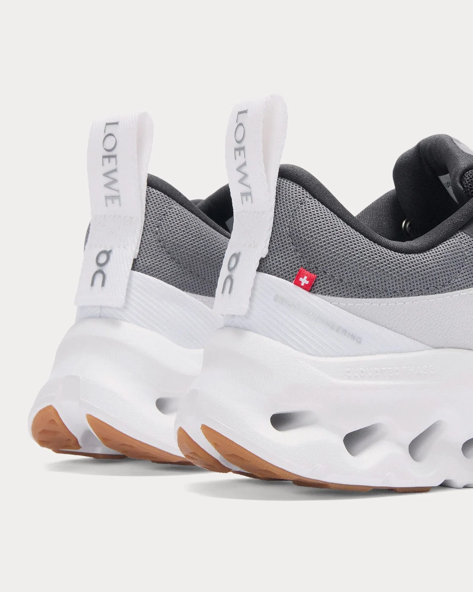 Cloudtilt 2.0 Black / White / Gum Running Shoes