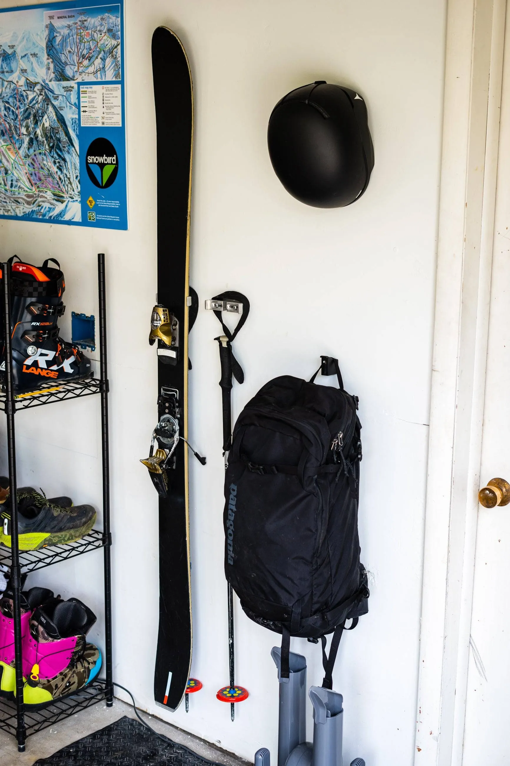 Hover Wall Mount