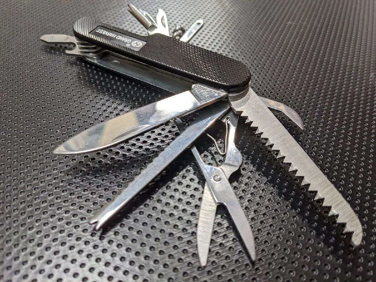 Multifunctional Outdoor Multi Tool 11 in 1 Knife Saw Scissors Stainless Steel AU