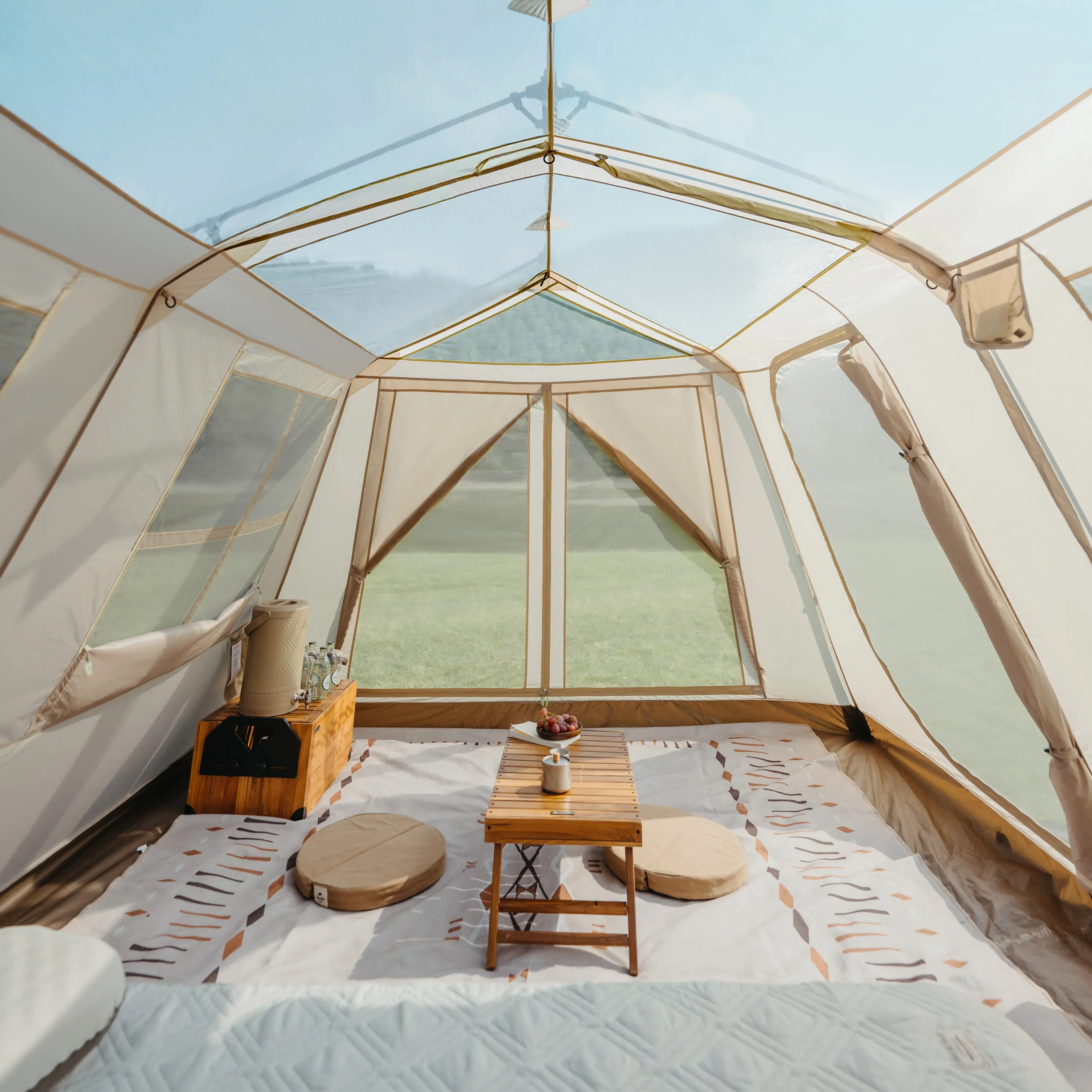 Village 13 Ridge Automatic Tent