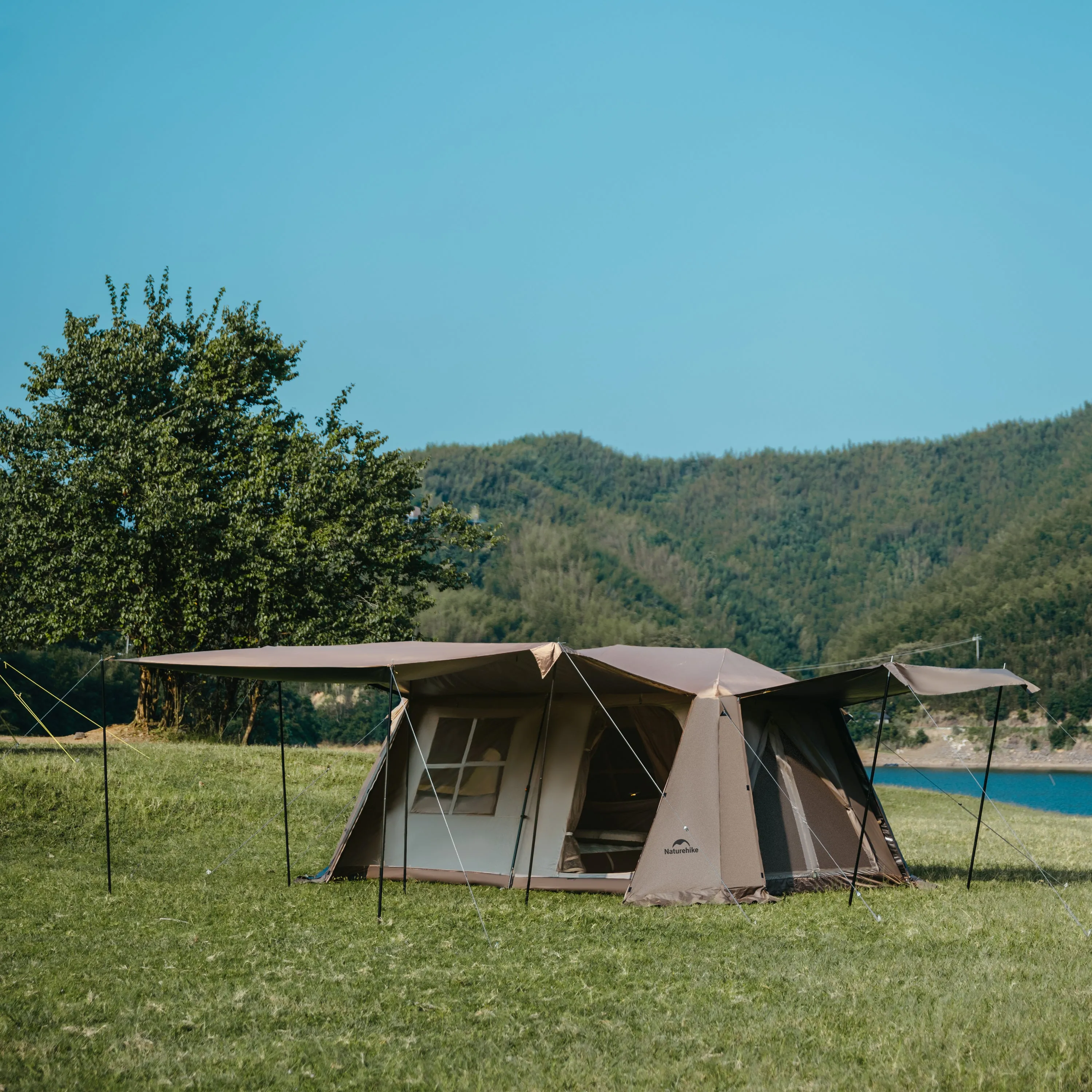 Village 13 Ridge Automatic Tent